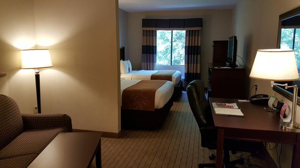 Comfort Suites Mobile West Tillmans Corner Esterno foto