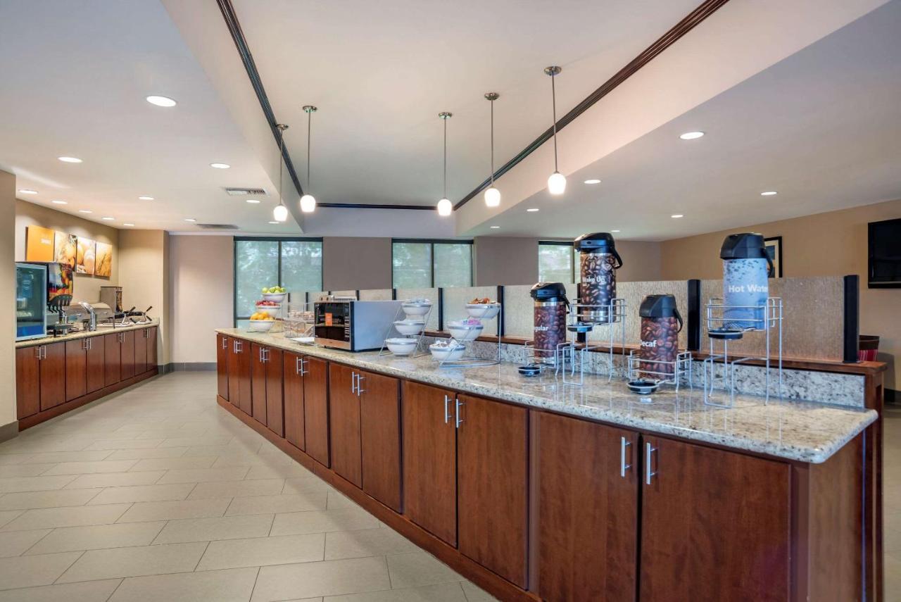 Comfort Suites Mobile West Tillmans Corner Esterno foto